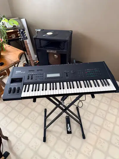 Yamaha SY77 Stage Piano / Synthesizer with Keyboard Stand, View more