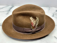 Vintage Hats: Puffin / Fléchet / Barcelona