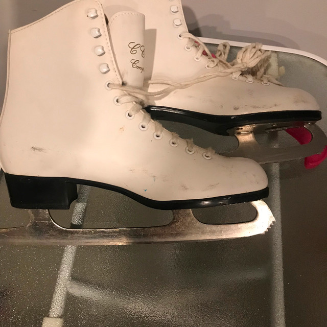 Women’s Figure Skates in Skates & Blades in St. Albert