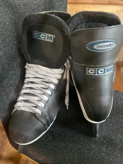 Men's skates. Size 12. Excellent condition., View more