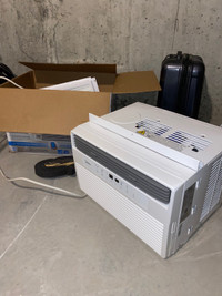 Midea 8000 BTU Air Conditioner