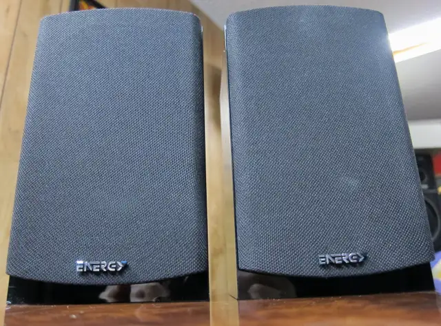 ENERGY TAKE CLASSIC 2 MINI BOOKSHELF SPEAKERS STEREO OR SURROUND in Speakers in Ottawa - Image 11