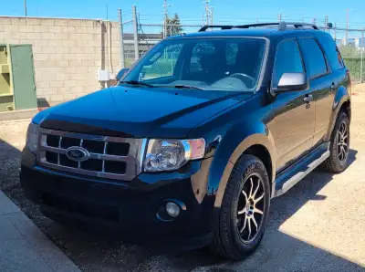 This suv was used as a highway commuter to and from work when I had a diesel truck. It has not been...