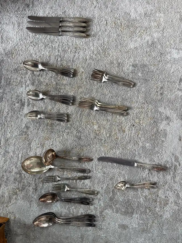 Silverware Flatware Set in Kitchen & Dining Wares in City of Toronto - Image 2