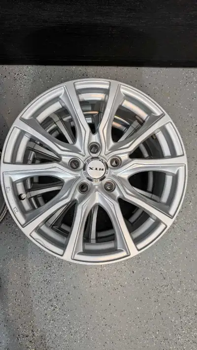 Super mags aucune égratignures font sur les Ford Escape,focus etc...