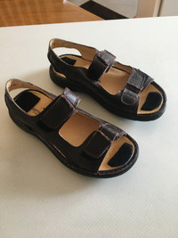 Mens Leather Sandals (new)