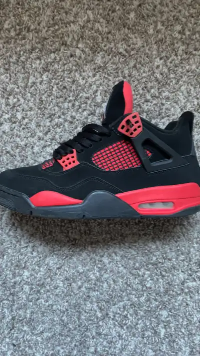 Jordan 4 red thunders. (Read description), View more