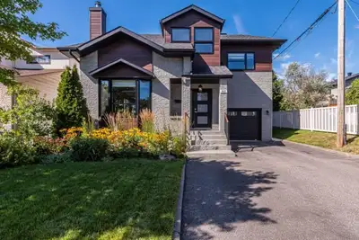 Deux chambres meublées à louer dans une maison de luxe à Sainte-Dorothée (Laval), à 30 secondes de l...