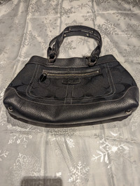 Coach 14422 Women's Black Signature Jacquard & Leather Hobo Bag