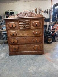 Eastlake. Antique dresser