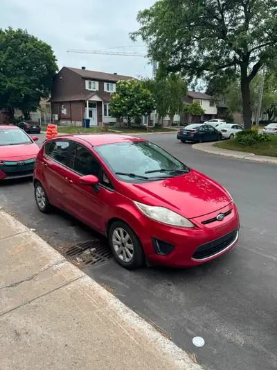Vente rapide premier arrivé premier servi Bon etat mécanique, bon état carrosserie Pas de clim , che...