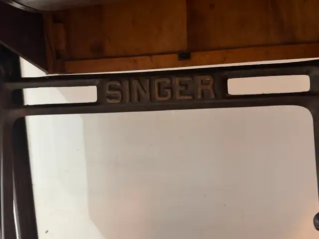 Vintage SINGER TREADLE Cast Iron and Wooden Cabinet Desk in Other Tables in City of Toronto - Image 7