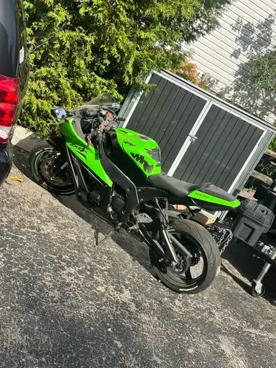 29000 km in good shape no time to ride. It’s a beautiful bike braz fuel injection tuner comes with a...