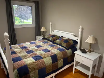 ARNPRIOR - AVAILABLE OCT. 1 - Furnished master bedroom in a quiet, central area of Arnprior for rent...
