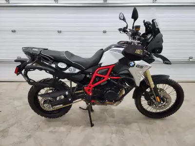 2017 BMW F800 GS Trophy Bike is in excellent shape, and only has 24,516 km on it. New tires and chai...