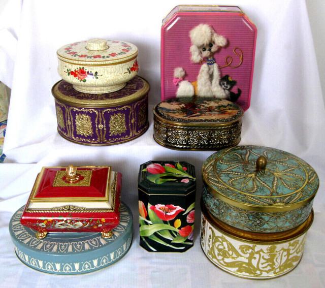 CONTENANT BISCUIT  METAL VINTAGE COOKIE TIN CONTAINERS AU CHOIX dans Art et objets de collection  à Ouest de l’Île