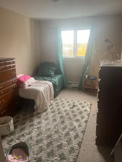 ***Available for Mar 1st ***** ———Female roommate olny—— A furnished room in a very clean/well maint...