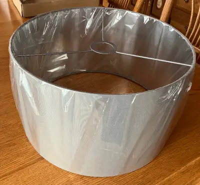 Abat-jour gris neuf, View more