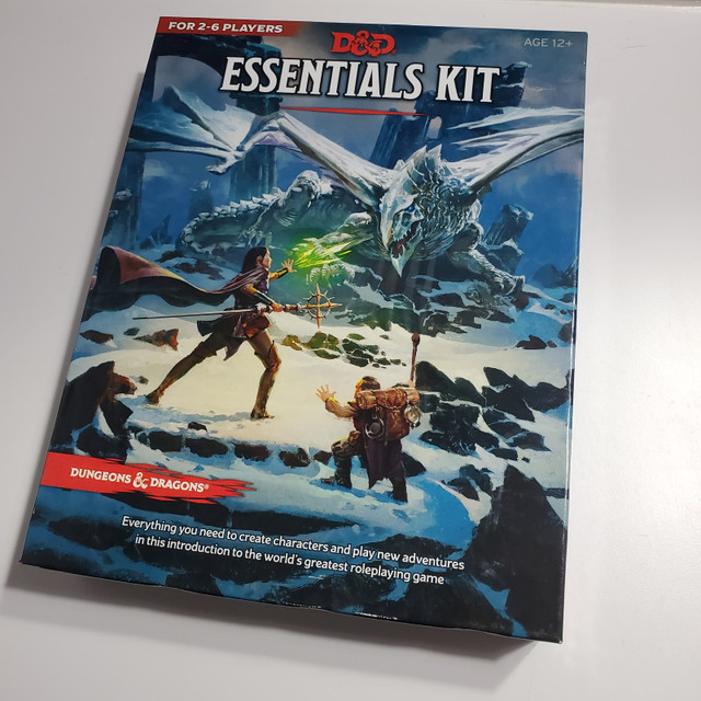 Dungeons & Dragons 5e – Essentials Kit (Complete, Used) in Toys & Games in Cambridge