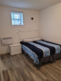 Available private room with ensuite bathroom near Hull hospital
