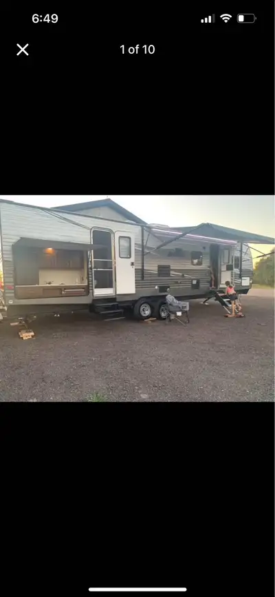 If the ad is up it’s still available!! 2020 Prime Time Avenger 32 Feet Awesome family unit- Huge Bun...