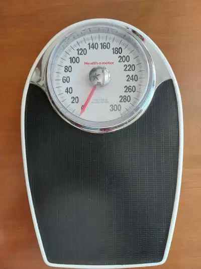 QUALITY BRAND, HEALTH O METER, BATHROOM SCALE. LARGE SIZE MEASURES 17 INCHES BY 11 INCHES. GOOD USED...