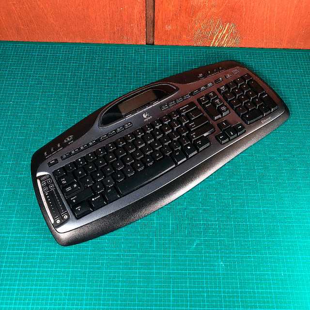 Logitech MX-5000 Bluetooth Keyboard in Mice, Keyboards & Webcams in Markham / York Region - Image 2