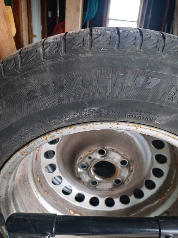 Michelin 235/65R17 winters on Honda Odyssey rims in Tires & Rims in Ottawa - Image 3