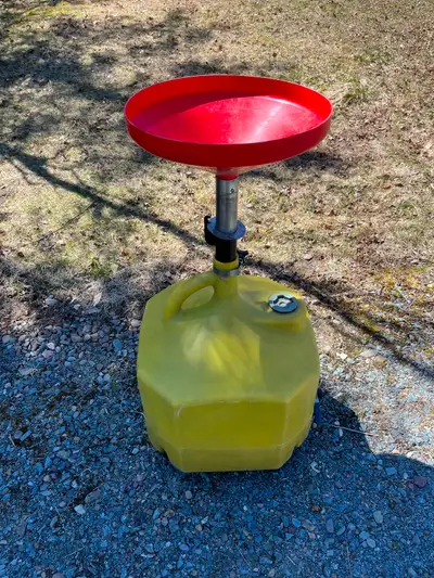 8 gallon under hoist oil change container, View more