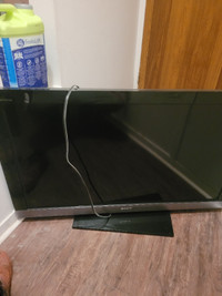 Télévision Sony Bravia acl 40 pouces avec lecteur blu-ray sony