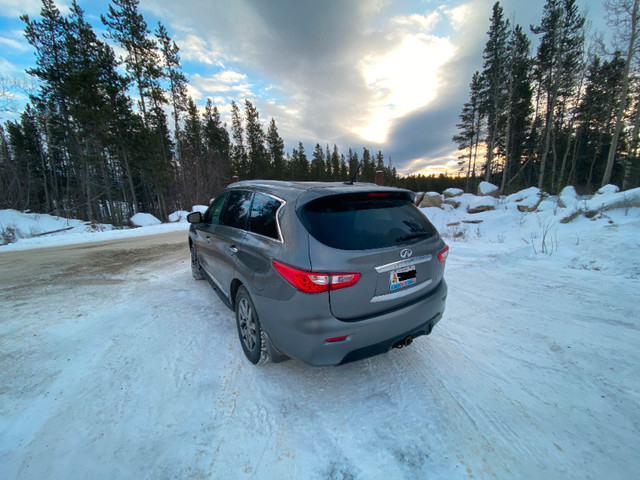 2015 Infiniti QX60 AWD in Cars & Trucks in Whitehorse - Image 4