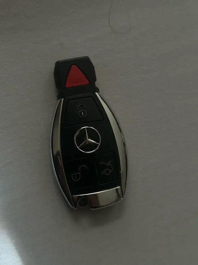 original mercedes c300 2018 key like new