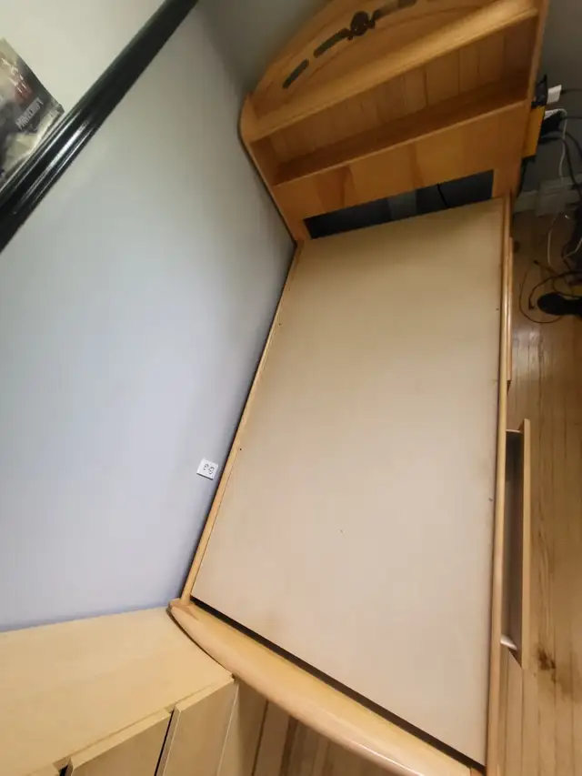 LIT POUR ENFANT/ADO (SANS MATELAS, SIMPLE) in Beds & Mattresses in Longueuil / South Shore - Image 8