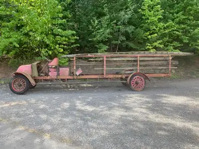 2015 STEALTH FITHWHEEL car hauler. 53feet long You will get the firetruck free with the purchase of...