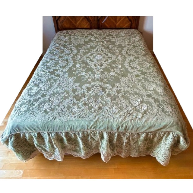 Vintage Italian Green Satin & Lace Bedspread in Bedding in Burnaby/New Westminster