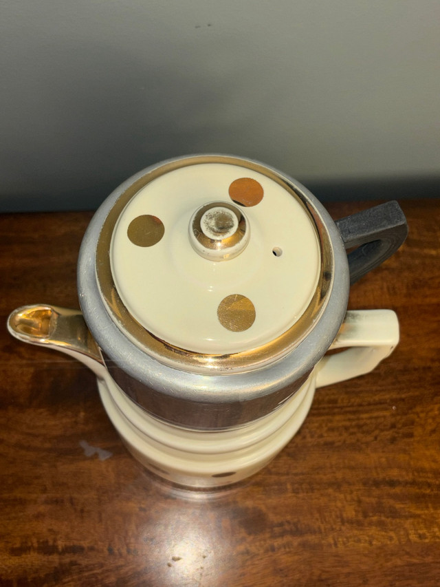 Hall Drip Coffee Maker  in Kitchen & Dining Wares in St. Catharines - Image 4