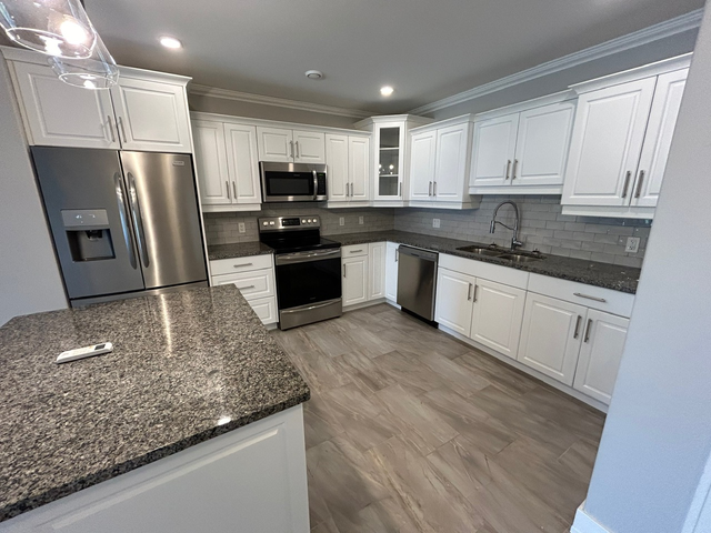 2 Bed & 2 bath Condo in Stratford - 208 Shakespeare Drive in Long Term Rentals in Charlottetown - Image 5