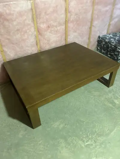 Large cocktail table Ashley