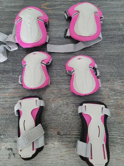 Glober sports protection for kids (Finch-Yonge), View more