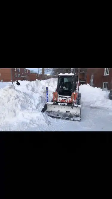 ❄️ SNOW REMOVAL - COMMERCIAL & RESIDENTIAL ❄️63735895149187122