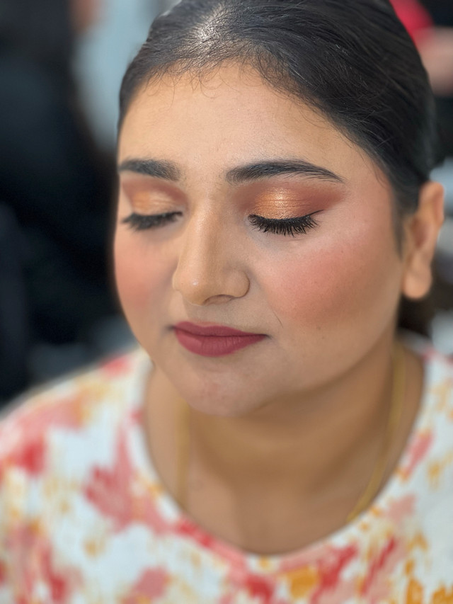 Makeup Artist in Hair Stylist & Salon in City of Toronto - Image 2