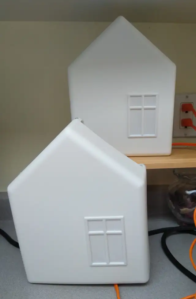 Ikea Kids House Wall Lamp White with Orange cord in Indoor Lighting & Fans in Oakville / Halton Region - Image 2