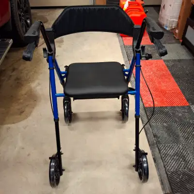 Rollator, new. Pickup in Oxford Centre southeast of Woodstock, View more