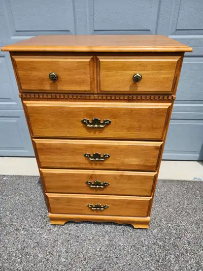 ***Gorgeous Five Drawer Maple Dresser***, View more
