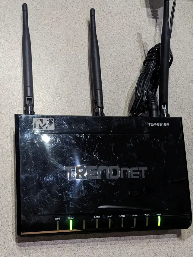 Trendnet N450 450Mbps Wireless Gigabit Router 802.11g 802.11n63871130411777120