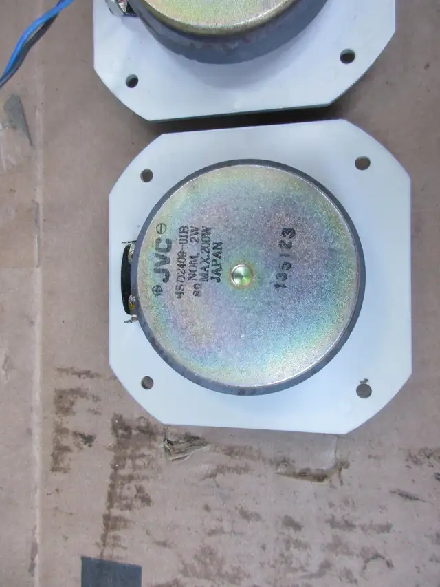 Vintage JVC  speakers  SK 1000 II  Tweeter  speakers x 2 in Speakers in City of Toronto - Image 4