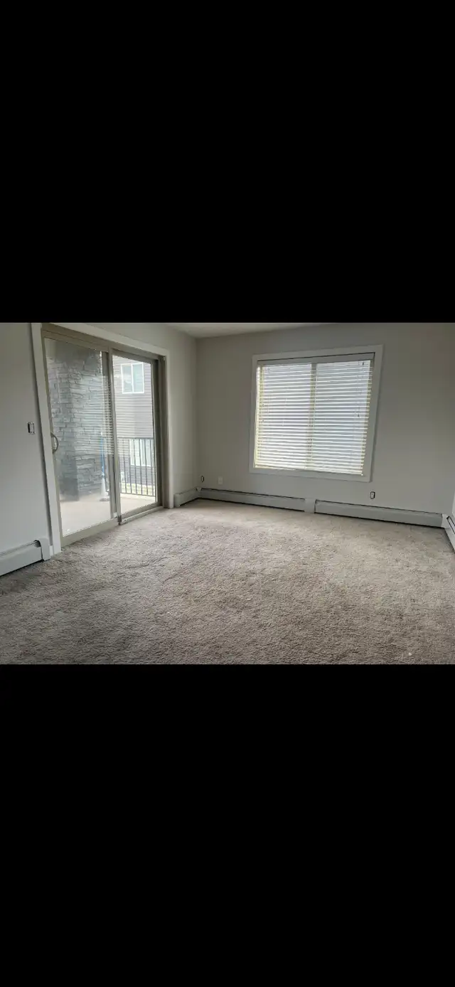 2 bedroom Renovated apartment $1600 in Long Term Rentals in Calgary - Image 4
