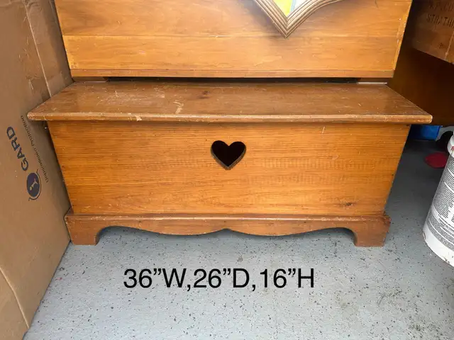Vanity table,storage barn table in Other Tables in Mississauga / Peel Region - Image 7