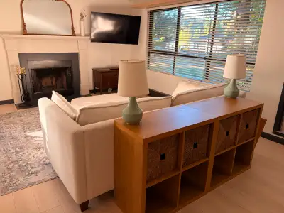This spacious two-bedroom, one-bathroom, pet-friendly condo in Burnaby is conveniently located near...
