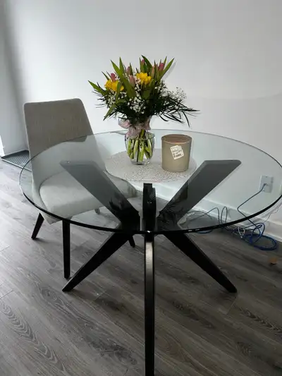 **RARE FIND** First come first serve! -Rooms for rent in BRAND NEW TOWNHOUSE in Stouffville -Walking...
